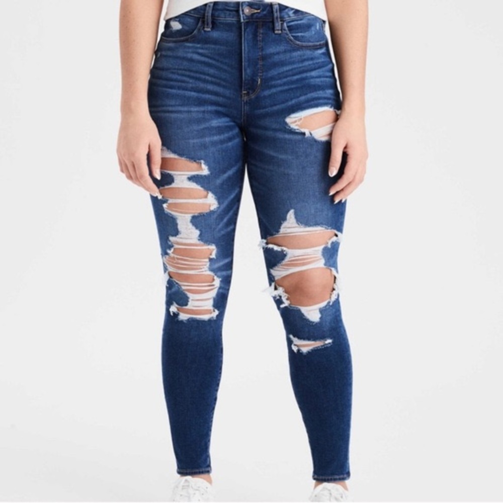 American Eagle Distressed Super Hi-Rise Jegging